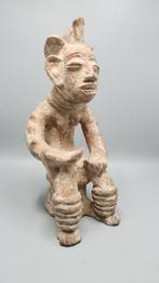 prachtig terracotta beeld - Igbo - Nigeria  (Zonder