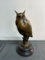 Milo - Figuur - Bronzefigur Eule Milo Marmor Sockel - Brons,, Antiek en Kunst