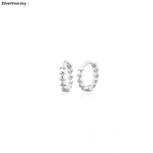 Zilveren mini triangel huggie hoops, Sieraden, Tassen en Uiterlijk, Oorbellen, Nieuw, Verzenden