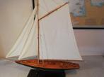 Model van een bluewater zeiljacht met lange kiel - Hout