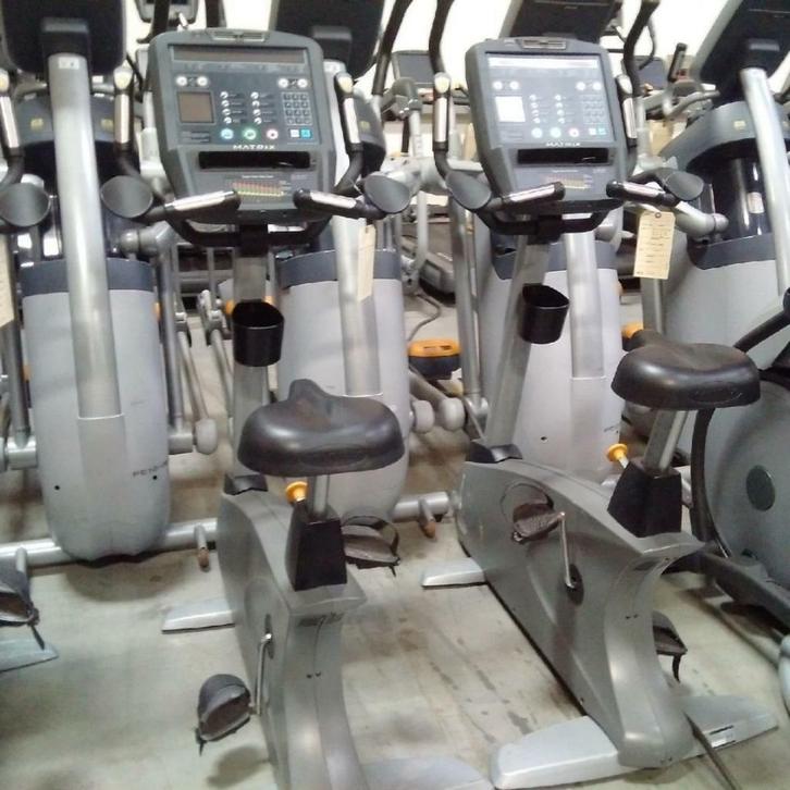 FAILISSEMENT  upright bike / hometrainer MATRIX U5x / U7Xe, Sport en Fitness, Fitnessmaterialen, Gebruikt, Armen, Benen, Borst
