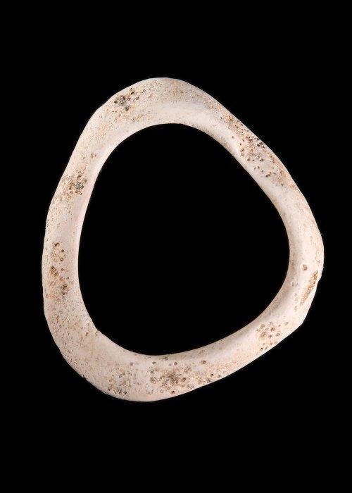 Sumerian Shell Bangle (Zonder minimumprijs), Antiek en Kunst, Antiek | Overige Antiek