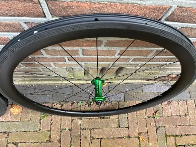 Carbon velg (laten vervangen of laten monteren), Fietsen en Brommers, Fietsonderdelen, Nieuw