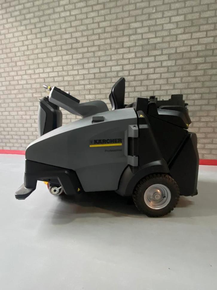 Kärcher KM 105/100 R, Tuin en Terras, Veegmachines, Nieuw