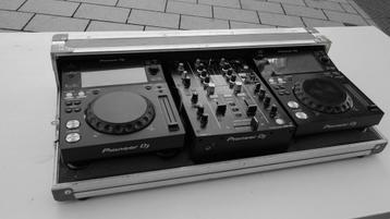 Pioneer dj set XDJ-700 + DJM-450 huren beschikbaar voor biedingen