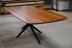 Deens ovale tafel blad in kersenhout zwart slanke matrixpoot, Ophalen, 100 tot 150 cm, Vijf personen of meer, Modern klassiek landelijk