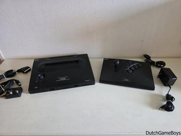 Neo Geo AES - Console + Arcade Stick beschikbaar voor biedingen