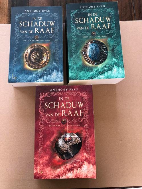 Anthony Ryan - Trilogie - In de Schaduw van de Raaf Compleet, Boeken, Fantasy, Nieuw, Ophalen of Verzenden