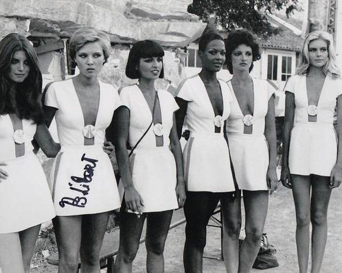 James Bond 007: Moonraker - Signed by Béatrice Libert, Verzamelen, Film en Tv