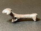 Keltisch Zilver Zoomorf amulet hanger in de vorm van een, Antiek en Kunst