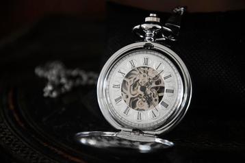 Mechanisch zilverkleurig zakhorloge - Gravering beschikbaar voor biedingen