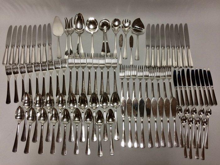 Bestekset (144) - Verzilverd bestek van SOLA, Antiek en Kunst, Antiek | Meubels | Tafels