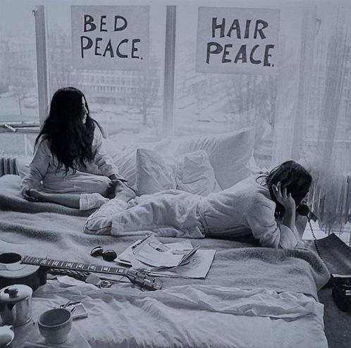 Nico Koster (1940) - John Lennon en Yoko One - Room 902 -, Antiek en Kunst, Kunst | Schilderijen | Modern