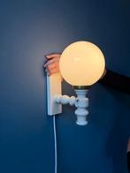 Vintage Opaline Glass Wall Light / White Space Age Sconce, Huis en Inrichting, Lampen | Wandlampen, Ophalen of Verzenden, Nieuw