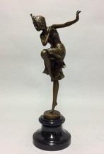 sculptuur, Vrouw danst charleston - 39 cm - Brons, Antiek en Kunst