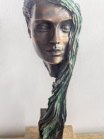 M. Gonzalez - Figuur - Nvt - Brons, IJzer, Steengoed, Antiek en Kunst, Kunst | Designobjecten