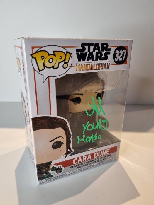 Funko - Funko Pop Star Wars Cara Dune #327 Signed by Aidan, Antiek en Kunst, Antiek | Speelgoed