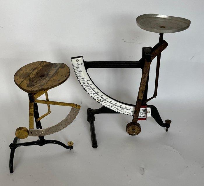 Jacob Maul - Post/brieven weegschaal (2) - Gietijzer -, Antiek en Kunst, Curiosa en Brocante