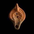 Oud-Romeins Terracotta Lantaarn met Leeuw