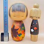 Twee vintage Kokeshi, gesigneerd door Kawase Yuji & Usaburo, Antiek en Kunst