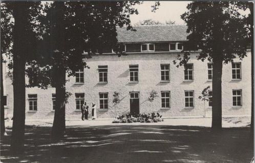 ZUNDERT - Abdij Maria Toevlucht Gastenhuis, Verzamelen, Ansichtkaarten | Nederland, Verzenden