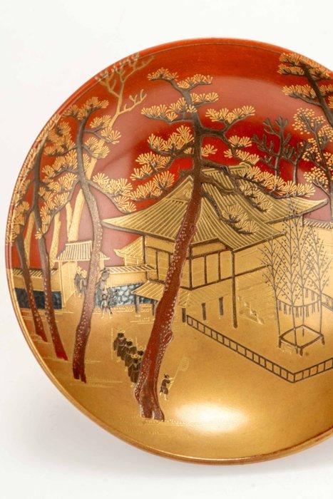 Kom - Hout, Lak - Een fijne sakekom versierd met gouden, Antiek en Kunst, Antiek | Overige Antiek