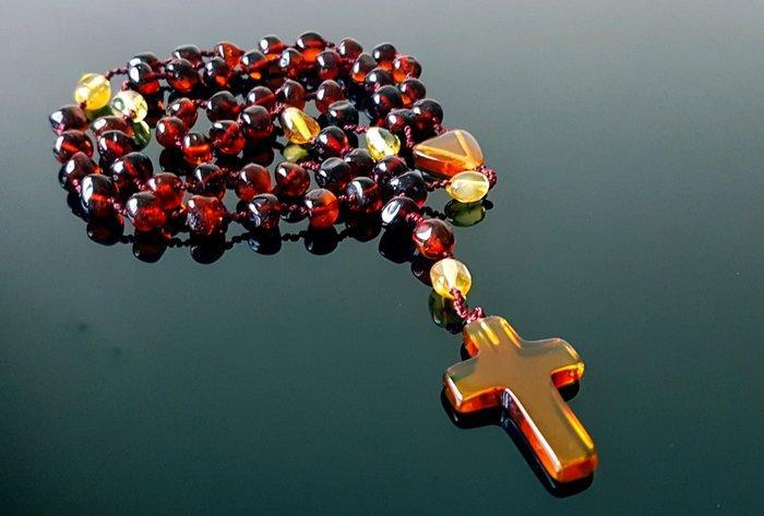 Rozenkrans - Amber, Unieke Baltische barnsteen kralenketting, Antiek en Kunst, Antiek | Boeken en Bijbels