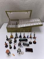 Een verzameling van 21 modellen Chinese muziekinstrumenten, Antiek en Kunst