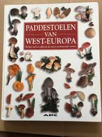 Paddestoelen van West-Europa - grote fotos - determinatie, Ophalen of Verzenden, Zo goed als nieuw, Bloemen, Planten en Bomen