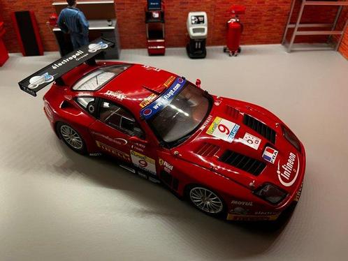 Kyosho 1:18 - Modelauto - Ferrari 575 GTC Team J.M.B Estoril, Hobby en Vrije tijd, Modelauto's | 1:5 tot 1:12