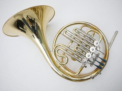 Enkelhoorn Bb Hoyer 704L gelakt met A stopventiel, Muziek en Instrumenten, Blaasinstrumenten | Hoorns, Bes-hoorn, Gebruikt, Met koffer