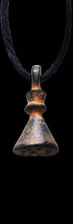 Viking periode Bronzen zegelhanger met centrale ster en acht, Sieraden, Tassen en Uiterlijk, Antieke sieraden