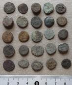Romeinse Rijk Lot of 200 uncleaned and very small Roman, Postzegels en Munten