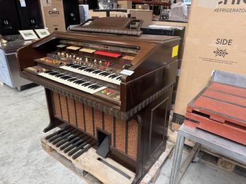 Orgel Eminent, 2000 Grand Theatre beschikbaar voor biedingen