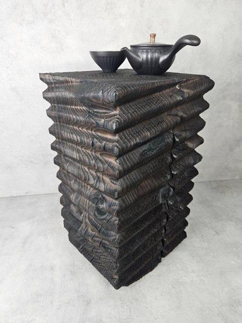 Dean Marino - Dean Marino - Bijzettafel - Hebi - ceder van, Antiek en Kunst, Kunst | Designobjecten