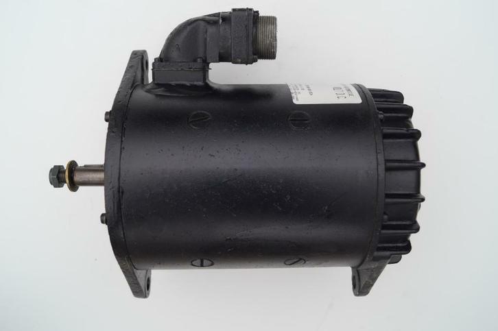 Nekaf M38a1 jeep Gereviseerde Dynamo 24Volt Waterdicht, Auto-onderdelen, Overige Auto-onderdelen, Gereviseerd, Jeep, Oldtimer onderdelen