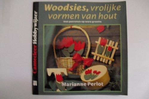Woodsies - vrolijke vormen van hout 9789021320830, Boeken, Hobby en Vrije tijd, Gelezen, Verzenden