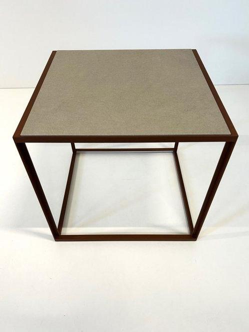 B&B Italia - Patricia Urquiola - Bijzettafel - NIEUW -, Antiek en Kunst, Antiek | Meubels | Stoelen en Banken