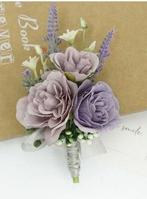 Luxe corsage vintage lila 06 boutonnière met speld past bij, Ophalen of Verzenden, Nieuw