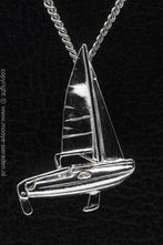 Zilveren Zeilboot ketting hanger, Sieraden, Tassen en Uiterlijk, Verzenden, Nieuw