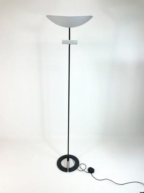 Artemide - Ernesto Gismondi - Staande lamp - Zen - Aluminium, Antiek en Kunst, Antiek | Meubels | Stoelen en Banken