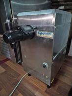 Slagroommachine Sanomat in VEILING patisserie bakkerij, Zakelijke goederen, Horeca | Keukenapparatuur, Gebruikt, Bakkerij en Slagerij