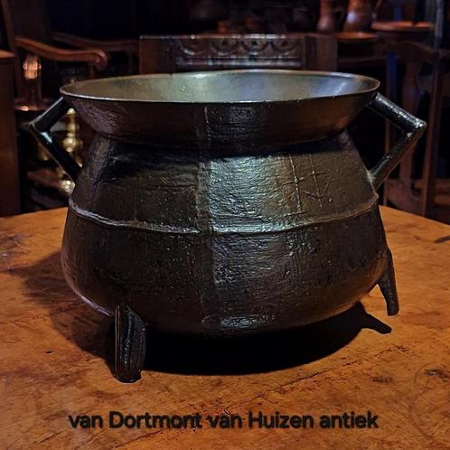 van DORTMONT van HUIZEN ANTIEK, sinds 1963. Knegsel., Antiek en Kunst, Antiek | Koper en Brons, Ophalen