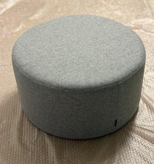 noo.ma | Folk Pouf - niedrig | Sitzplätze | Grau (Wolle) |, Antiek en Kunst, Kunst | Designobjecten
