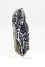 Amethist Zwart (zie filmpje), Verzamelen, Mineralen en Fossielen, Ophalen of Verzenden