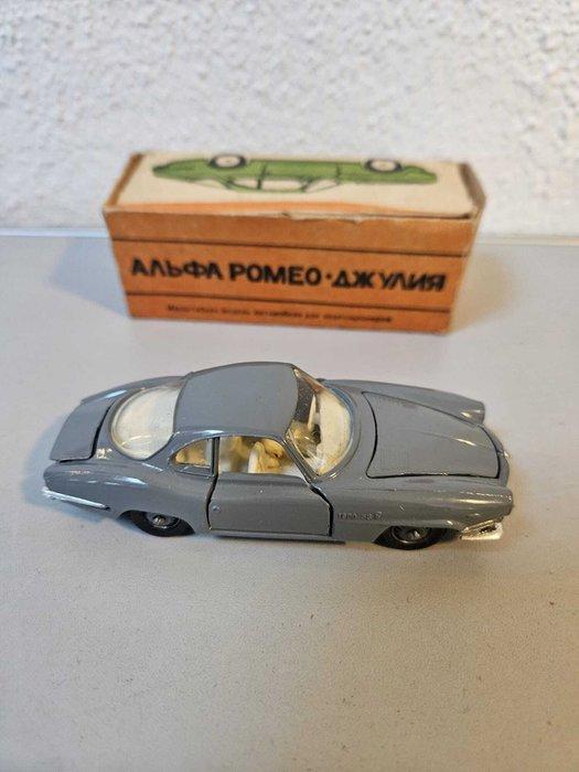 Sovjet fabrikant (onbekend) - Speelgoed Alfa Romeo, Hobby en Vrije tijd, Modelauto's | 1:5 tot 1:12