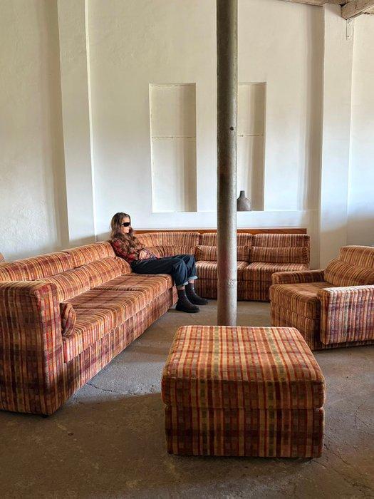Laauser International - Zitgroep (9) - Veloursstof -, Antiek en Kunst, Antiek | Meubels | Stoelen en Banken