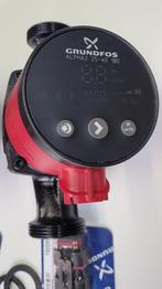Grundfos Alpha2 pomp nieuw 25-40-180, Doe-het-zelf en Verbouw, Verwarming en Radiatoren, Ophalen of Verzenden, Nieuw