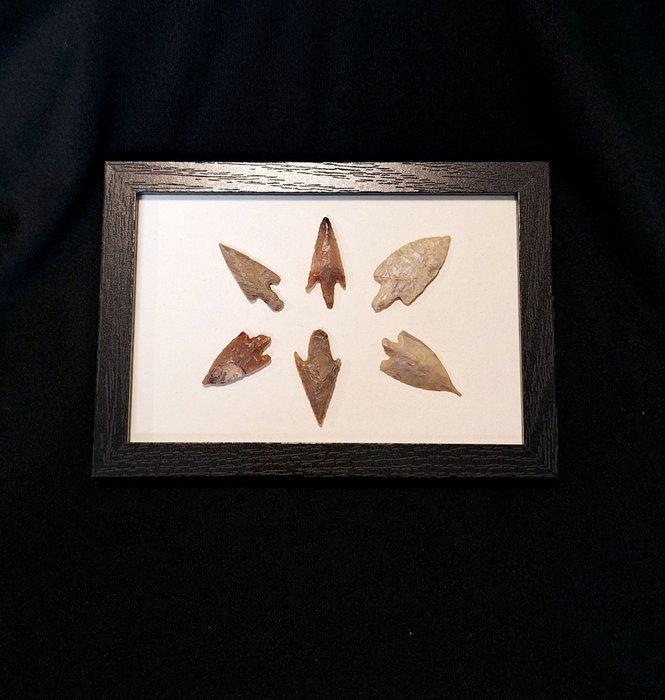 Neolithisch Jasper Verzamelpunt de flèche Biface kader, Antiek en Kunst, Antiek | Overige Antiek