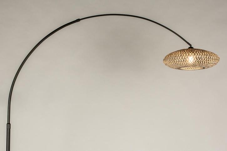 Rietveld Vloerlampen - Zwart, Bruin, Naturel - Metaal, Rotan, Huis en Inrichting, Lampen | Vloerlampen, Verzenden